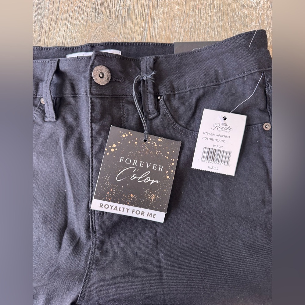 Forever Color Black Pants. Large. Stretchy. Brand new!